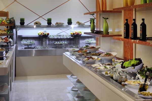 Movenpick Hotel Jumeirah Lakes Towers (Dubai)